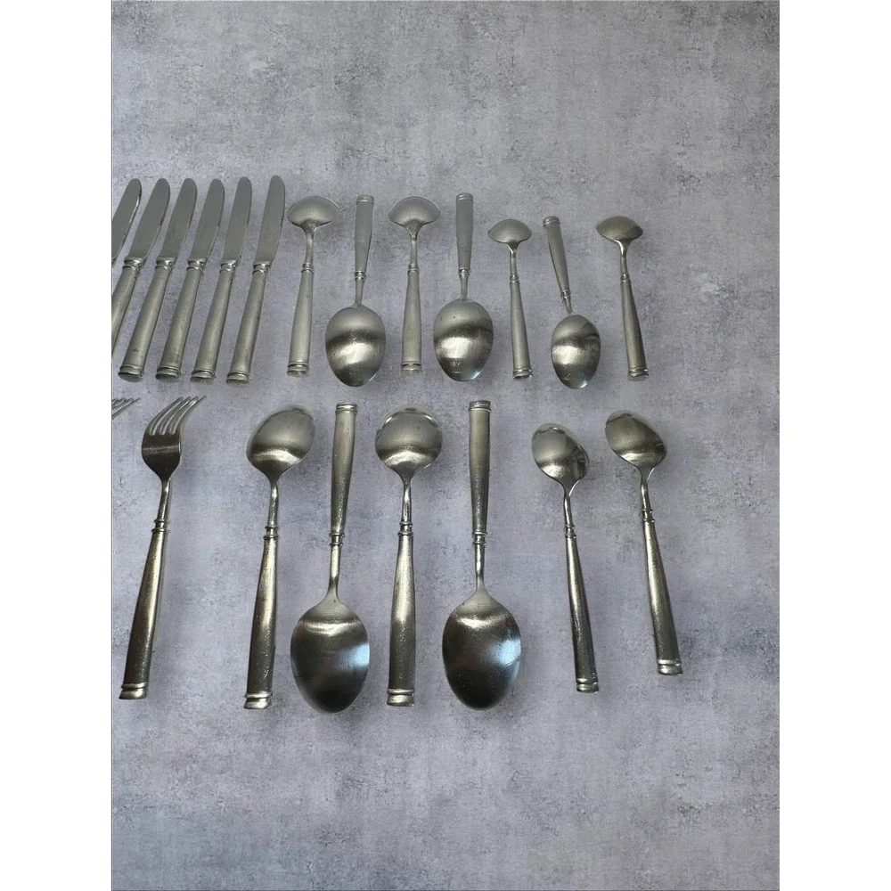 Hampton Silversmiths Avignon Flatware Satin Silver Tone China 250 Stainless 25pc